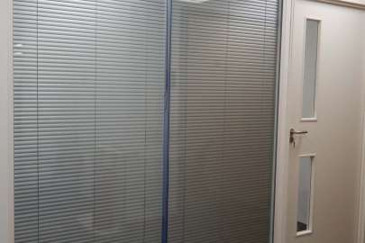toughened glass partition designs